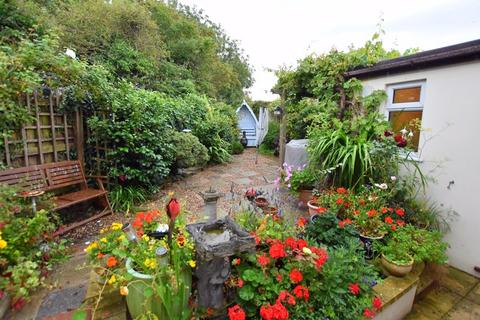12 Vickers Ground, Northam, Bideford, EX39 1SW
