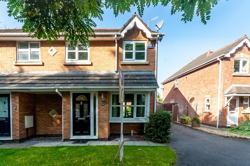 Rosemary Drive, NewtonleWillows, WA12 3 bed semidetached house £