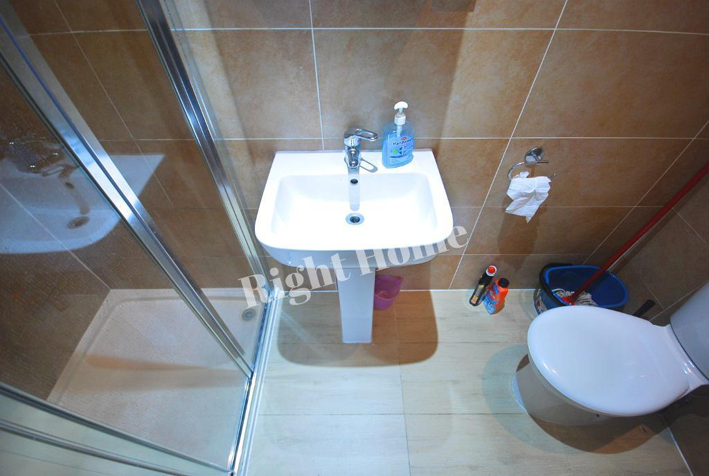 Shower &amp; W/C