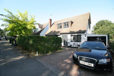 38 Widford Road, Chelmsford, CM2 9AR