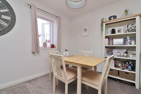 3 bedroom apartment for sale - 32 Exmouth Road, Southsea