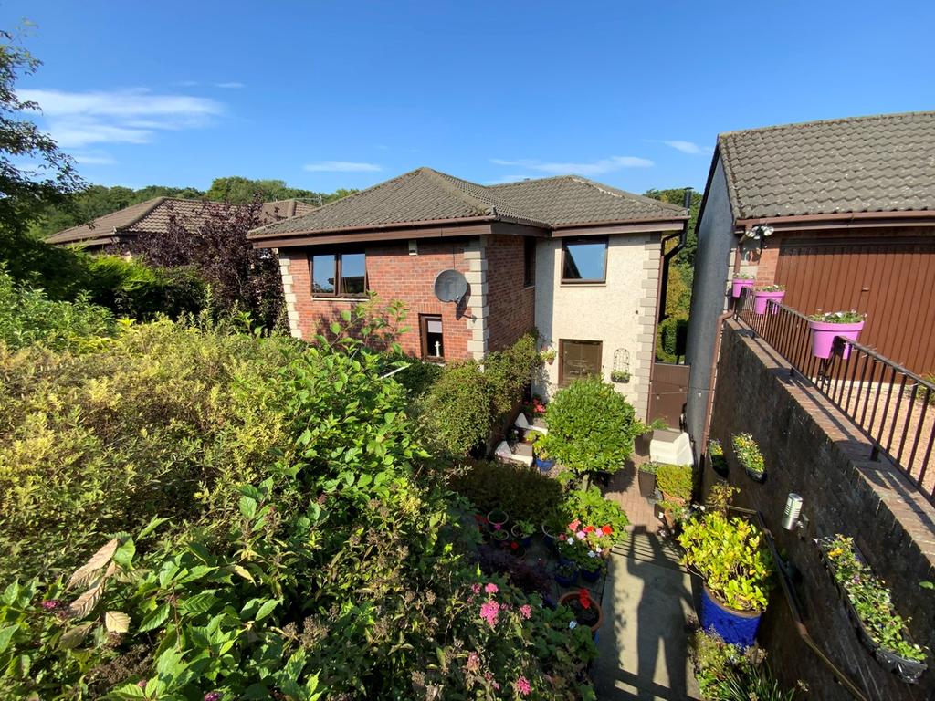 Dunrobin Road, Kirkcaldy, Fife, KY2 3 bed detached villa £259,950