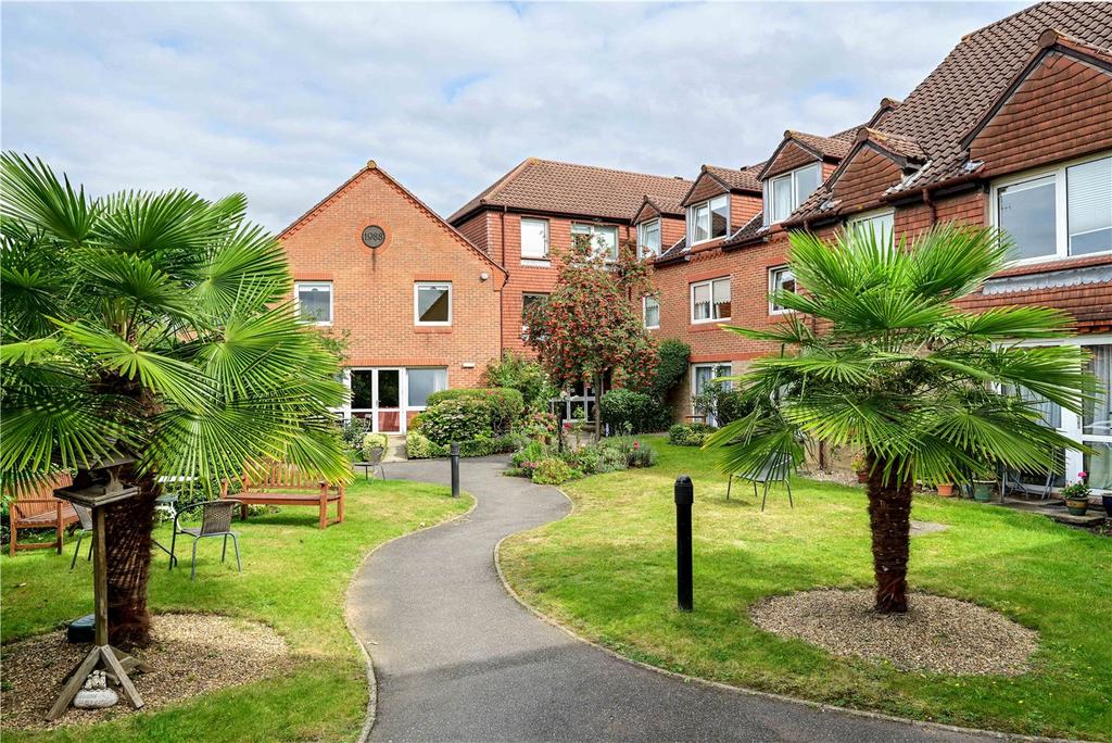 Bridge Court, Springfield Meadows, Weybridge, Surrey, KT13 1 bed