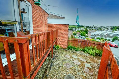 17 Brookdale Close, Brixham, TQ5 9JN