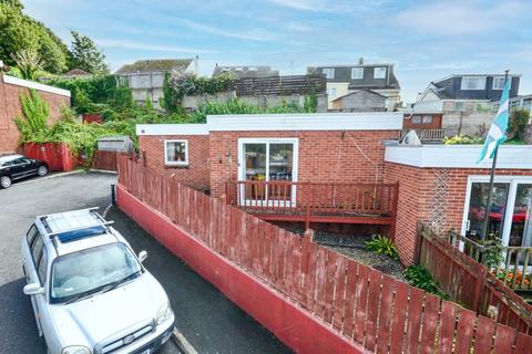 17 Brookdale Close, Brixham, TQ5 9JN