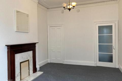 2 bedroom flat to rent, Bruntsfield Place, Edinburgh, EH10 4DF