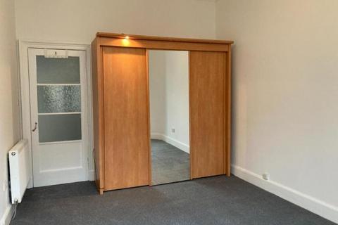 2 bedroom flat to rent, Bruntsfield Place, Edinburgh, EH10 4DF