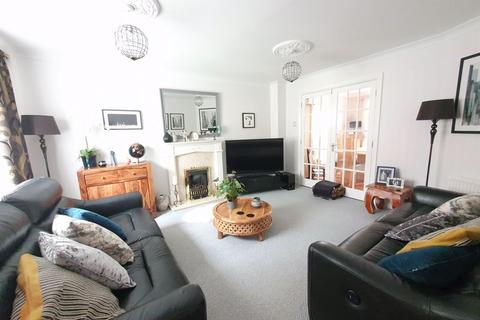1 Great Grove, Abbeymead, Gloucester, GL4 4QT