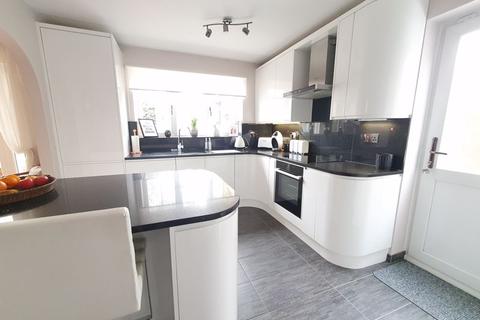 1 Great Grove, Abbeymead, Gloucester, GL4 4QT