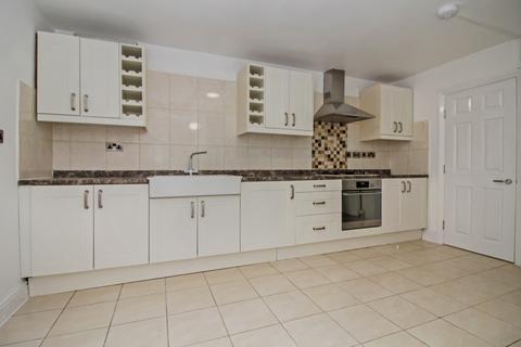 4 bedroom terraced house to rent, Gurney Road, Stratford E15