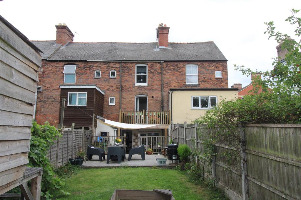 Ellesmere Road, Shrewsbury 3 bed terraced house £220,000