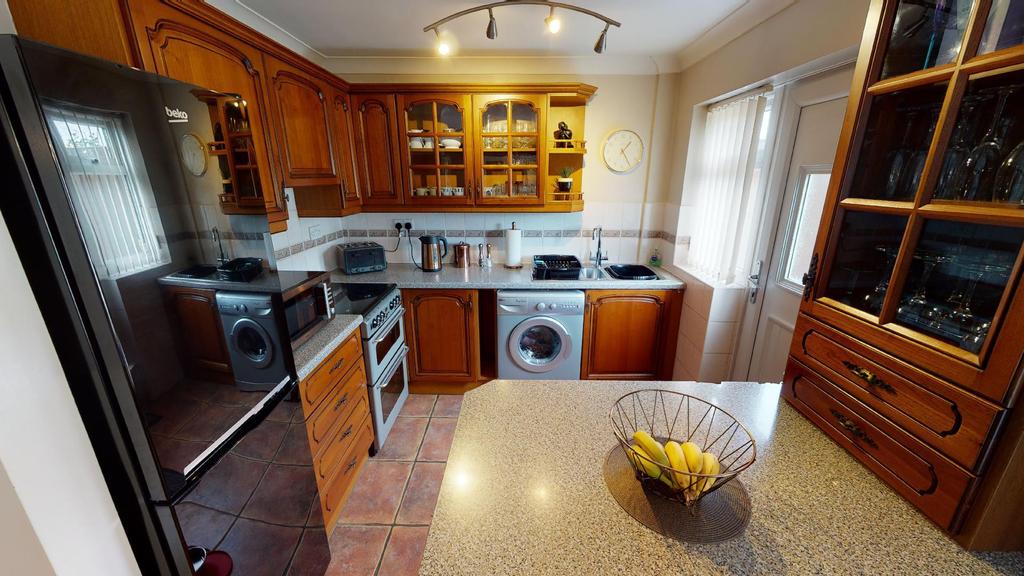 160-Hinckley-Road-Kitchen