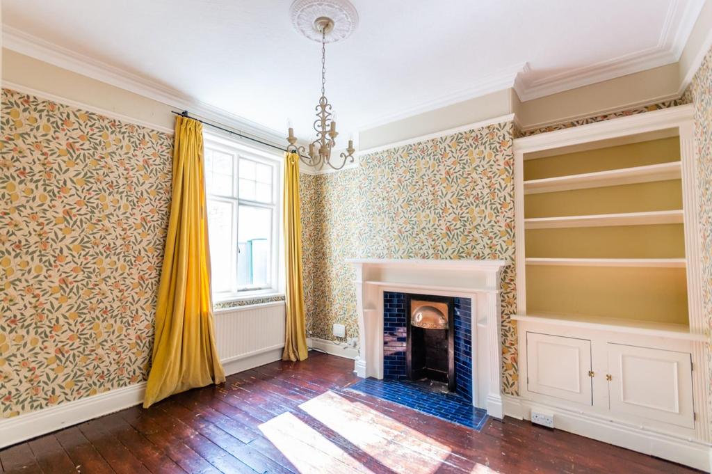 Nunthorpe Avenue, York 4 bed end of terrace house £600,000