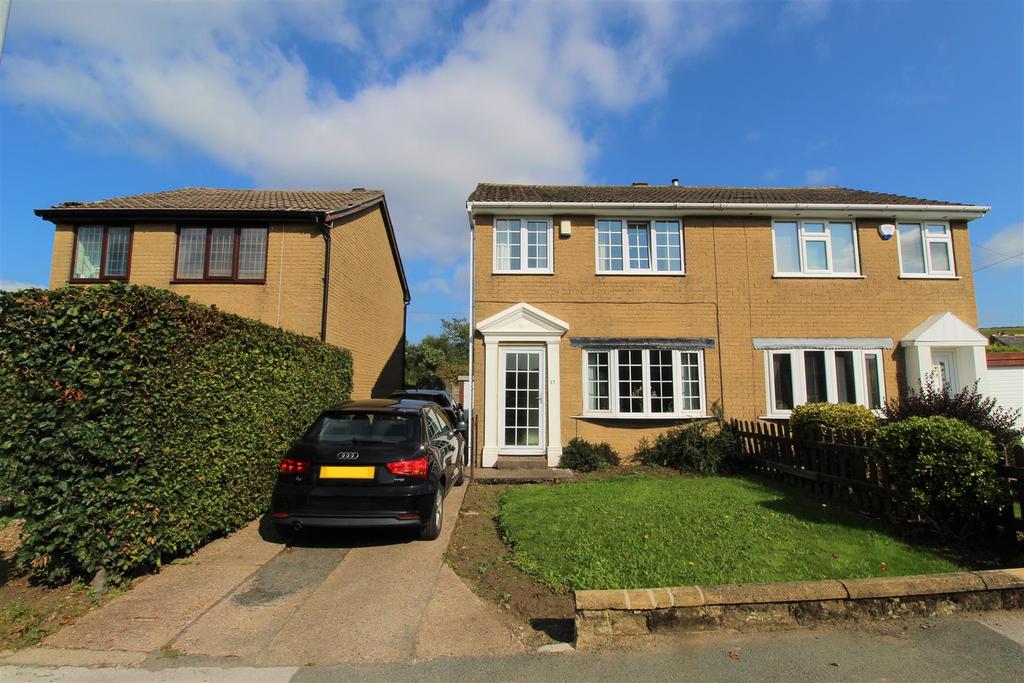 Upper Bank End Road, Holmfirth, HD9 1EW 3 bed semidetached house £
