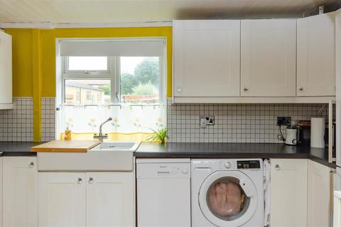 1, Sunkist Cottage Beck Lane, Easington, Hull, HU12 0TX