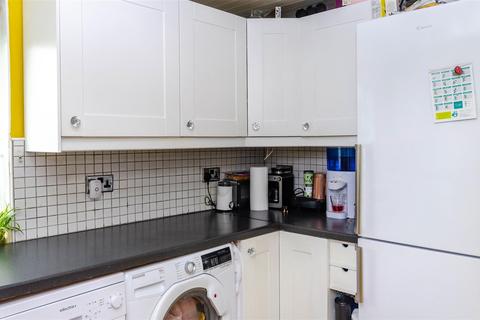 1, Sunkist Cottage Beck Lane, Easington, Hull, HU12 0TX