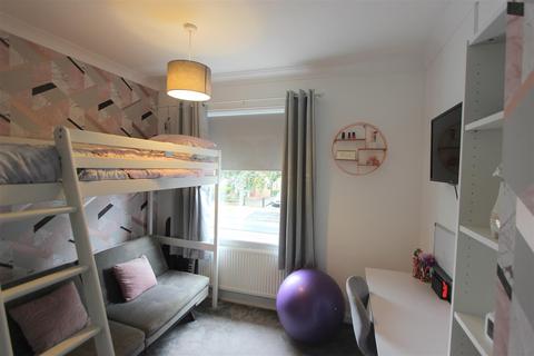 7 The Broadway, Darlington, DL1 1EG