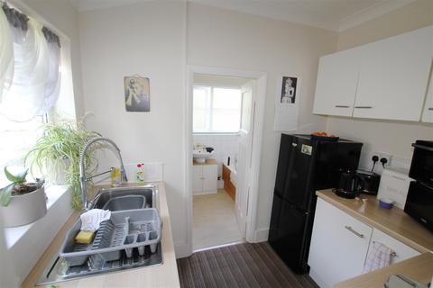 67 West Road, Shoeburyness, Southend-on-sea, SS3 9DT