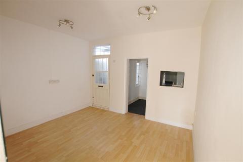 67 West Road, Shoeburyness, Southend-on-sea, SS3 9DT