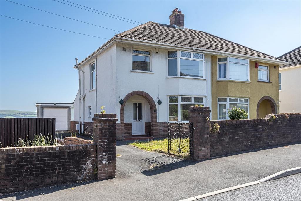 Vicarage Road, Morriston, Swansea 3 bed semidetached house £200,000