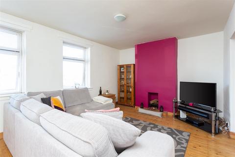 15a Ballantrae Road, Dundee, DD4 8PL