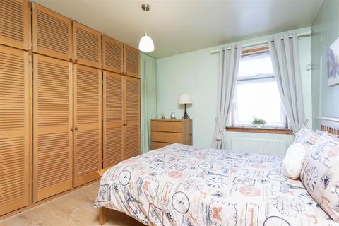 15a Ballantrae Road, Dundee, DD4 8PL