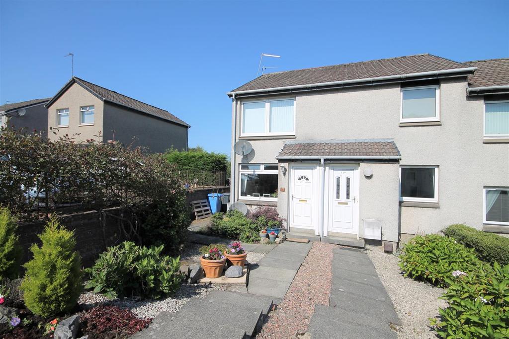 Houstoun Gardens, Uphall, Broxburn 2 bed villa £119,000