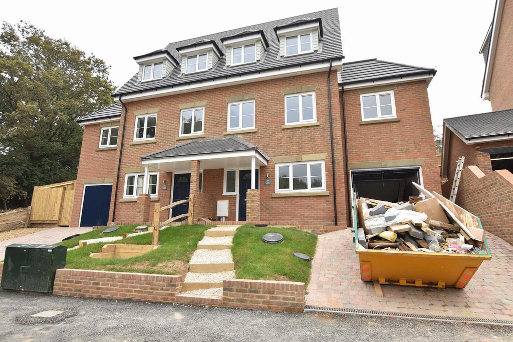 Fern Road, St. LeonardsOnSea 5 bed semidetached house £475,000