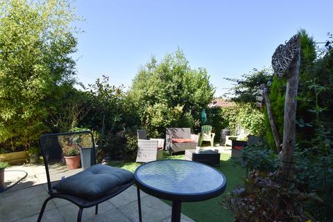 1, Finch Heights Fairlight Road, Hastings, TN35 5ED