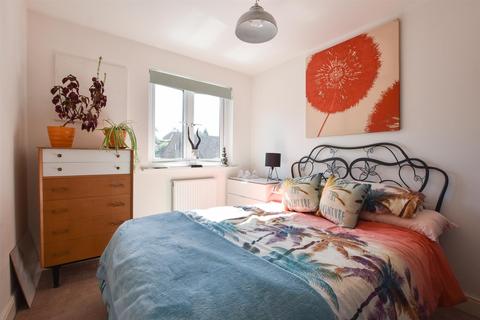 1, Finch Heights Fairlight Road, Hastings, TN35 5ED