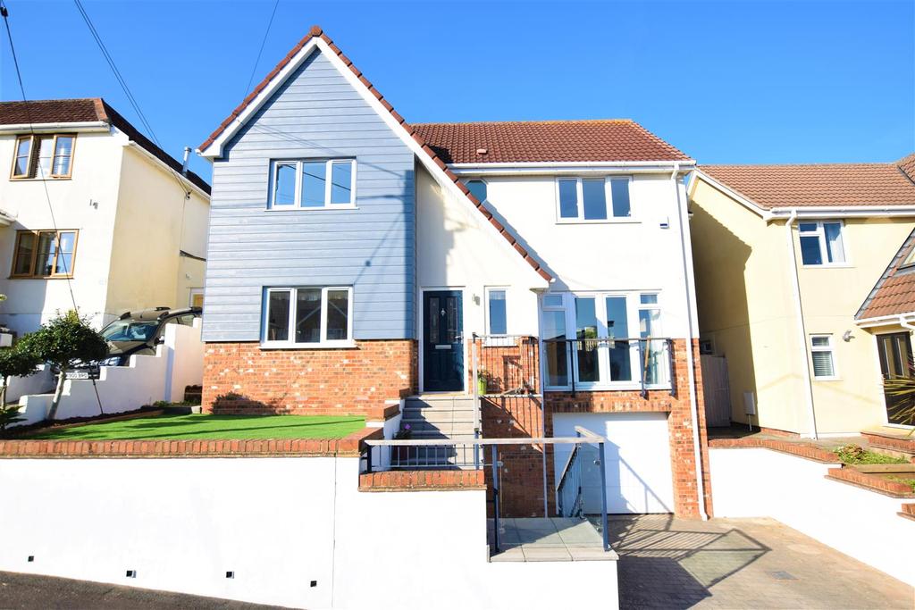 Woodhill Avenue, Portishead. 4 bed detached house £595,000