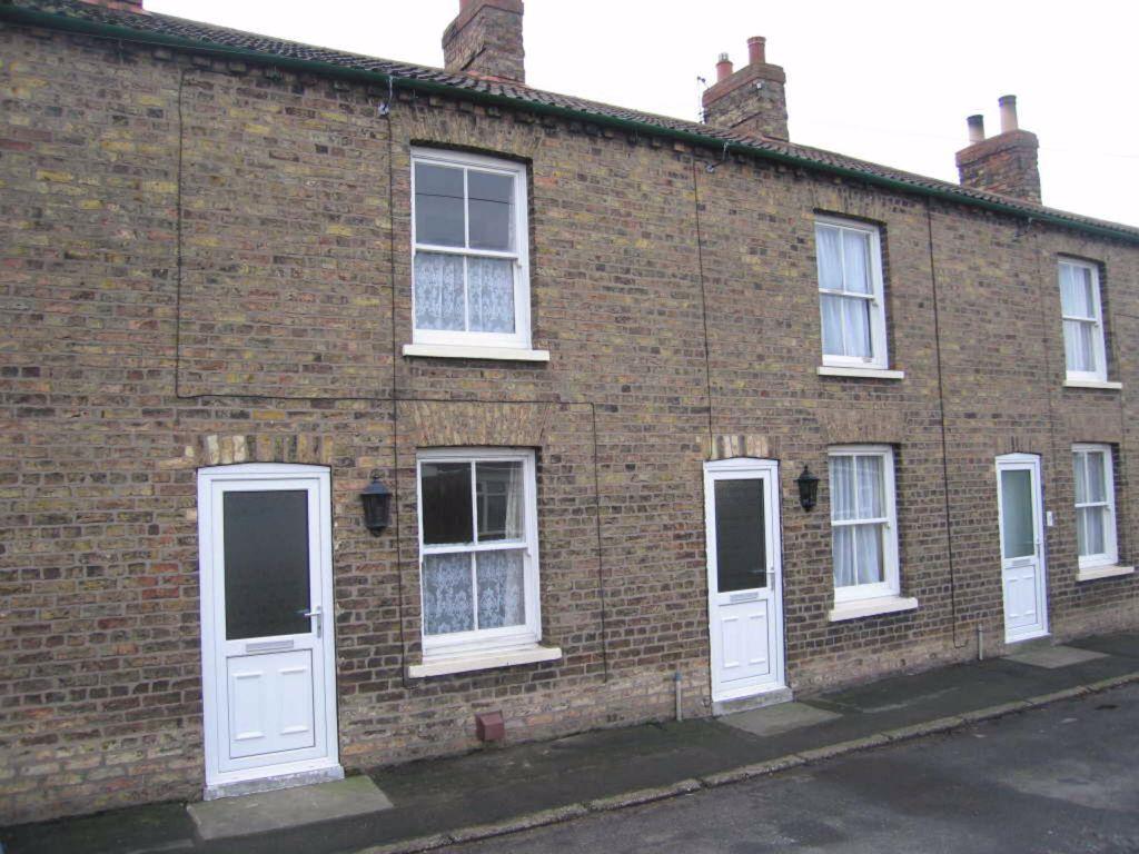 Little End, Holme On Spalding Moor 2 bed terraced house £500 pcm (£