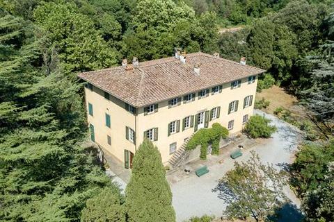 7 bedroom villa, Lucca, Tuscany