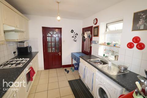 23 Rixsen Road, London, E12 6RN