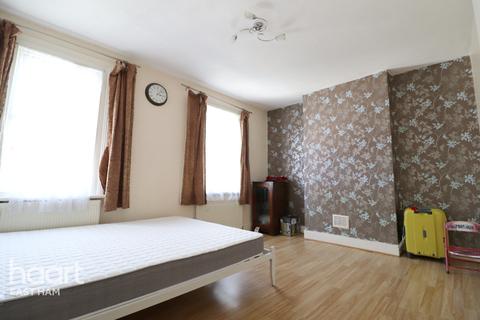 23 Rixsen Road, London, E12 6RN