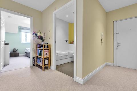 2 bedroom flat for sale - Chippenham,  Wiltshire,  SN14