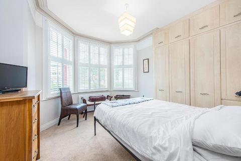 34a Rosebery Road, London, N10 2LH