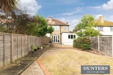 13 Stoneleigh Avenue, Worcester Park, KT4 8XX
