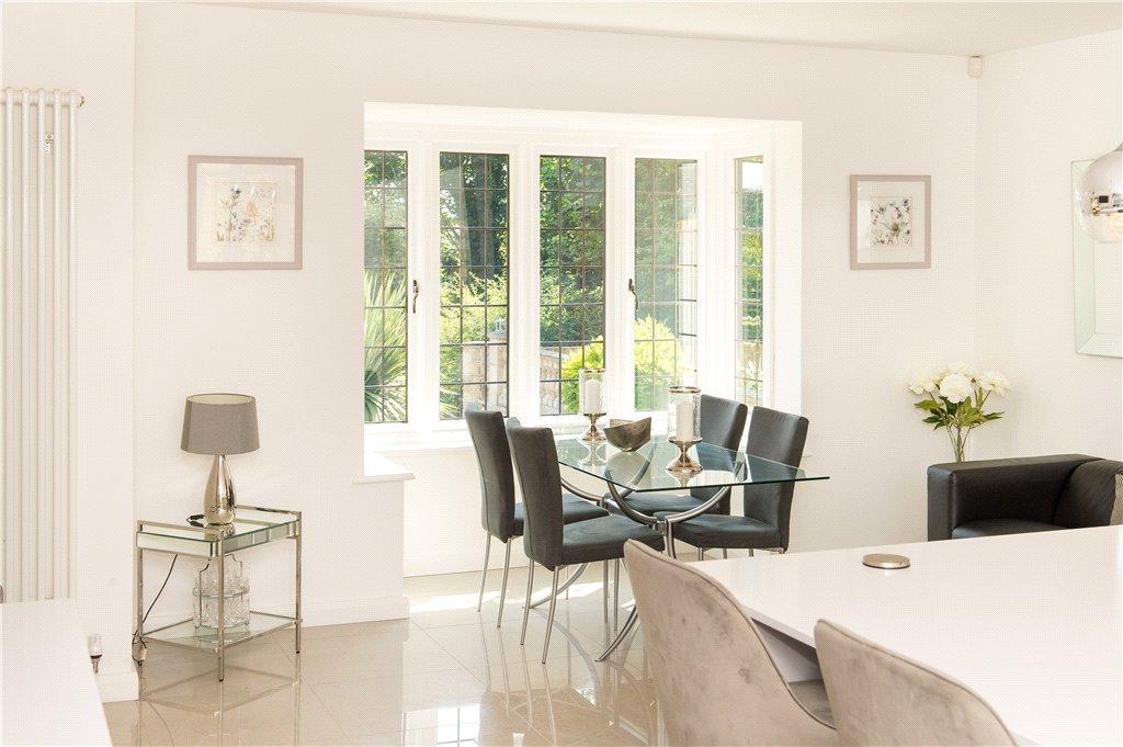 Breakfast Room