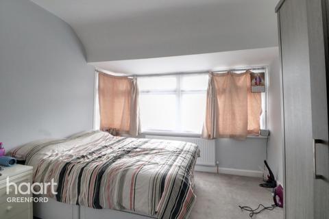 147 Evelyn Grove, Southall, UB1 2BT