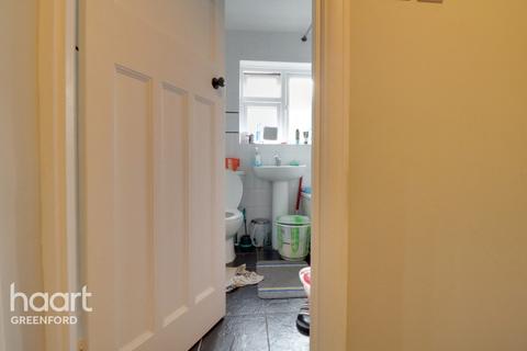 147 Evelyn Grove, Southall, UB1 2BT