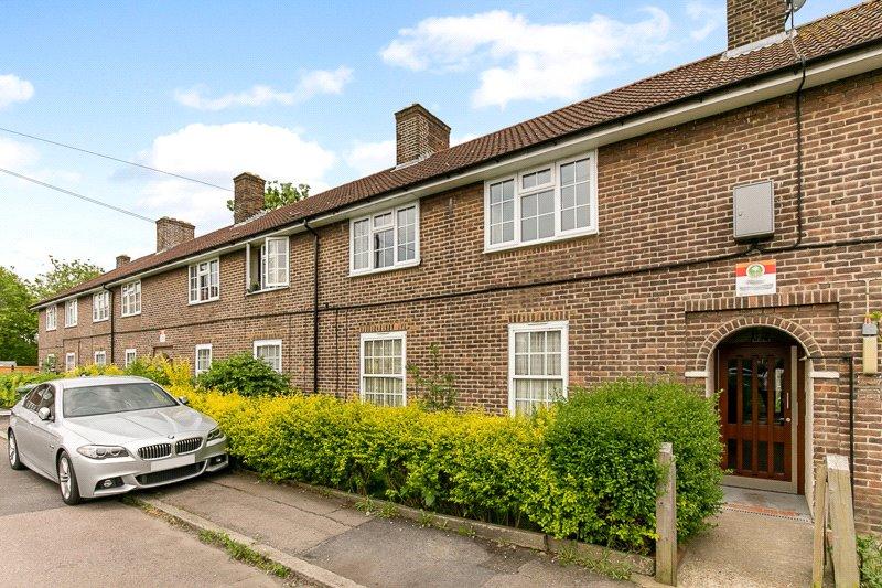 Launcelot Road, BROMLEY, Kent, BR1 1 bed apartment £220,000