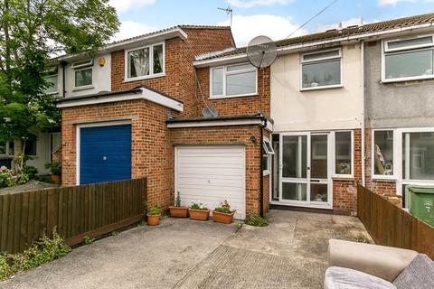 5 Castlands Road, London, SE6 4LN
