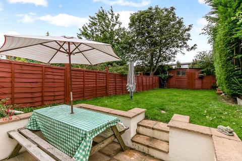 25 Moorside Road, Bromley, BR1 5EP
