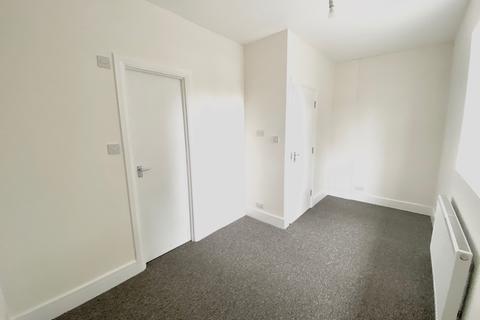 House share to rent - Downham Way, Bromley, Greater London, BR1