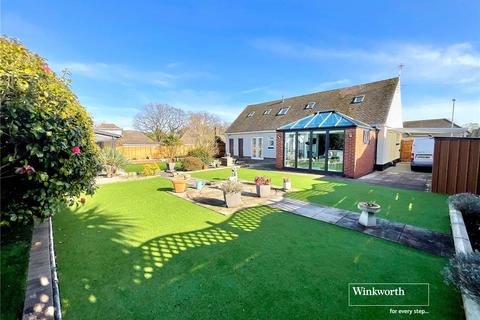 4 bedroom bungalow for sale, Nea Close, Highcliffe, Chirstchurch, BH23