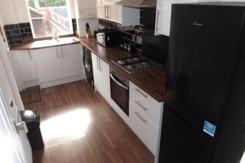 1 bedroom in a house share to rent - Mansfield Road, Doncaster, South Yorkshire, DN4