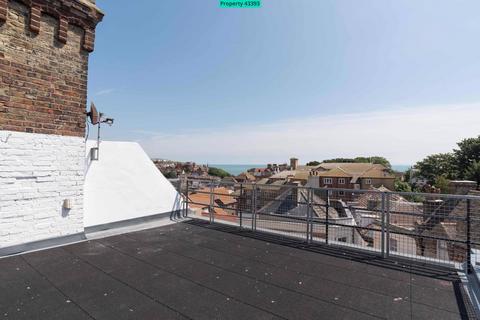 2 bedroom flat to rent, Flat 2, 7 Rendezvous Street, Folkestone, CT20 1EY