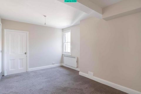 2 bedroom flat to rent, Flat 2, 7 Rendezvous Street, Folkestone, CT20 1EY
