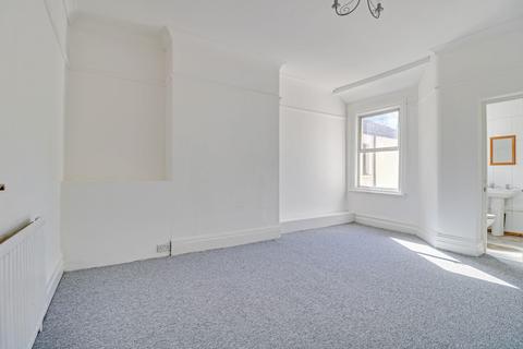11a Herbert Grove, Southend-on-sea, SS1 2AT